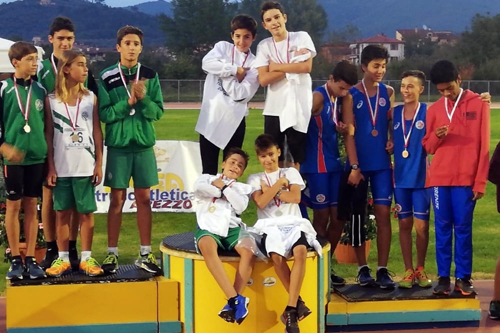 I RAGAZZI DELL’ALGA ETRUSCA ATLETICA SONO I PIU’ VELOCI DELLA TOSCANA : E’ ORO NELLA STAFFETTA